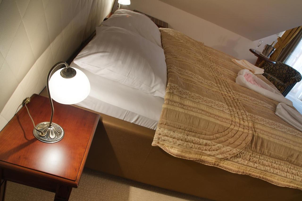 Hotel Gold Chotoviny Quarto foto